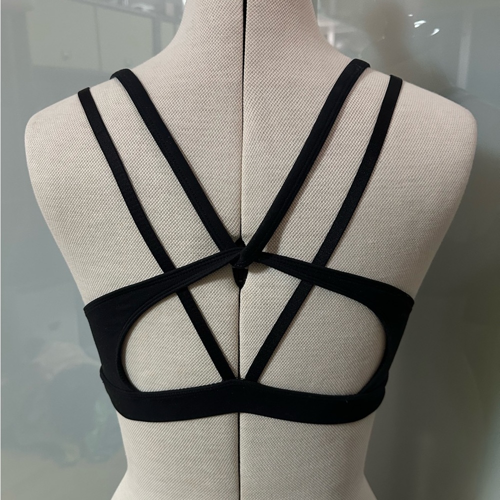 Black Zobha strappy sports bra